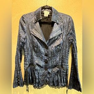 So fun to wear! Dress up or with jeans!